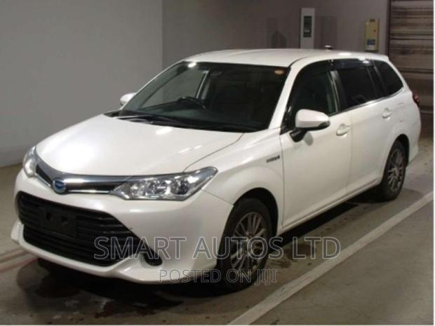 Toyota Corolla Fielder 2016 Silver