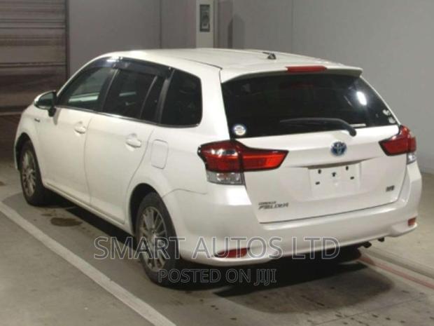 Toyota Corolla Fielder 2016 Silver - thumbnail 4