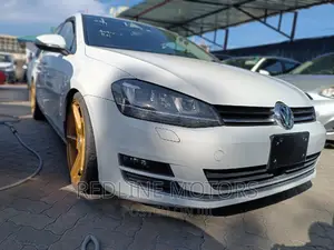 Volkswagen Golf TSI SE 4-Door FWD 2016 White