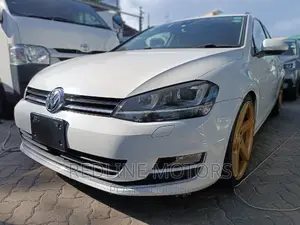 Volkswagen Golf TSI SE 4-Door FWD 2016 White