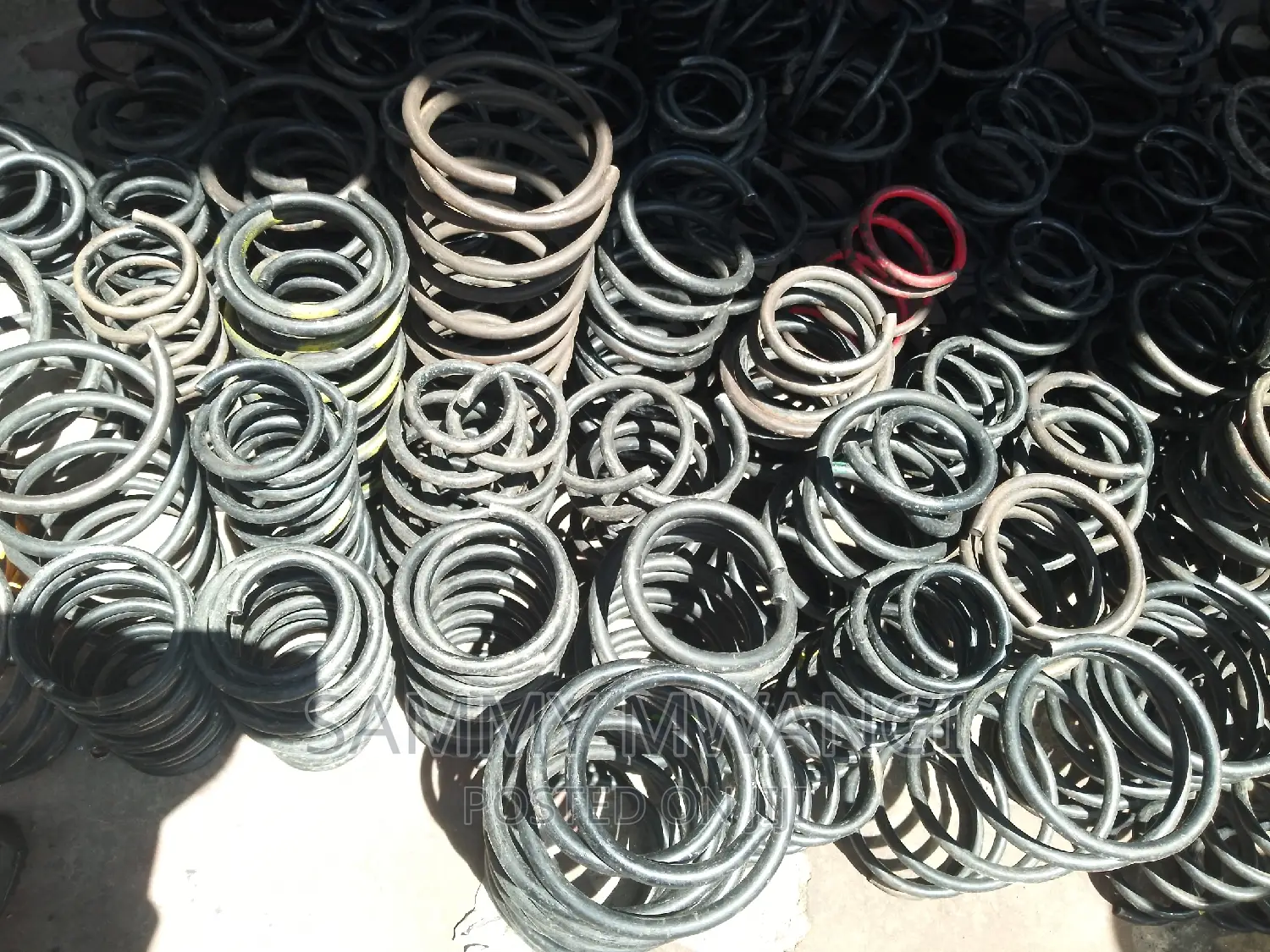 Mistrubishi Heavy Duty Coil Springs for Ground Clearance