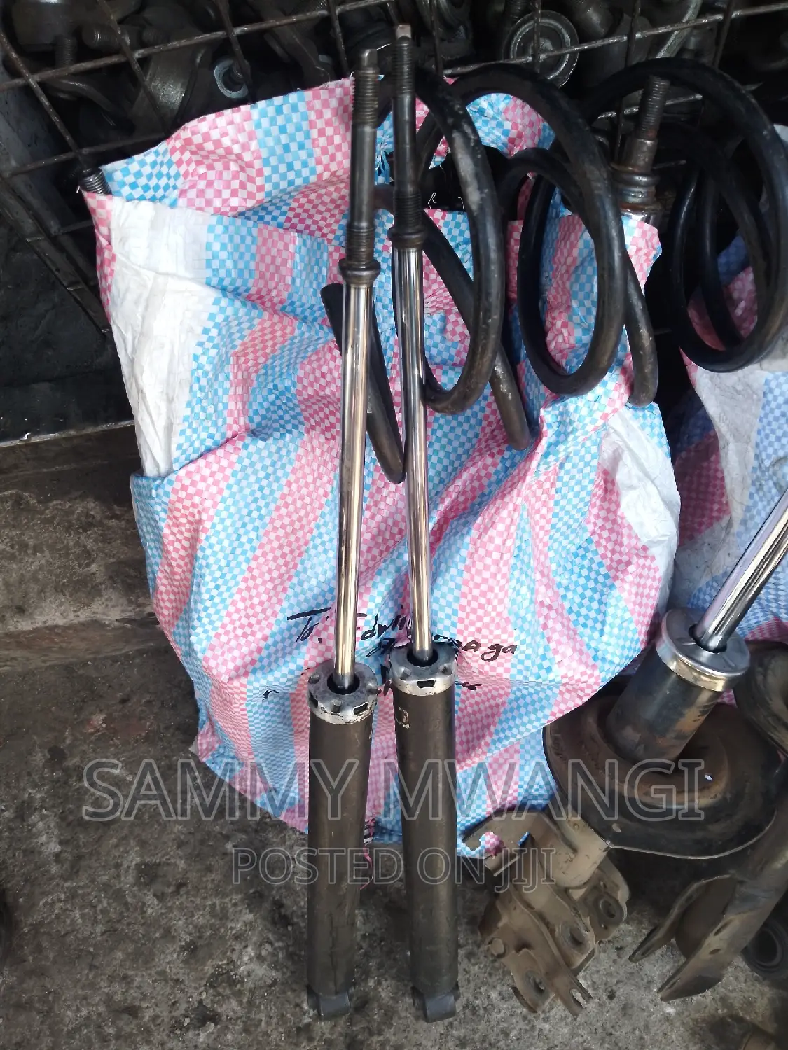 Toyota Filder Axio Vitz Belta Rear 4wd Shocks