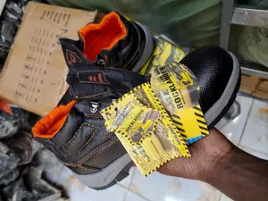 Rocklander Heavy Duty Safety Boots