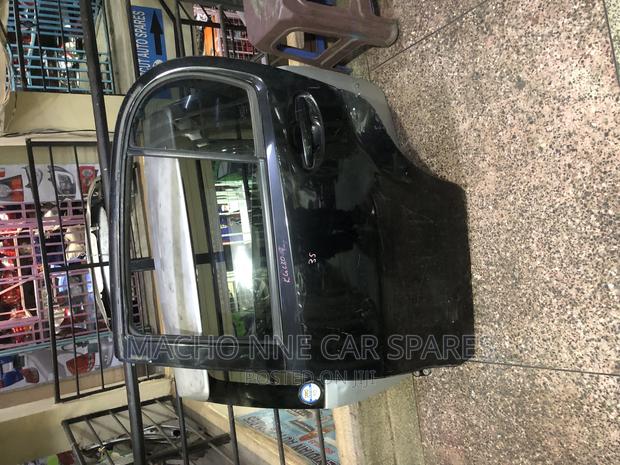 Toyota Passo 2010 Door