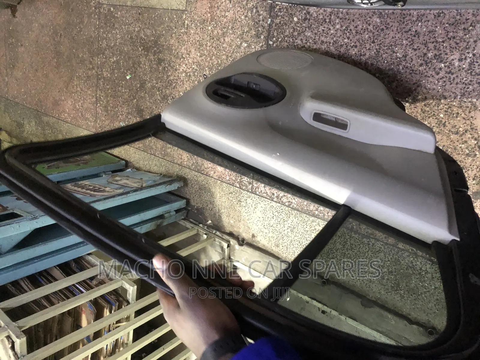 Toyota Passo 2010 Door