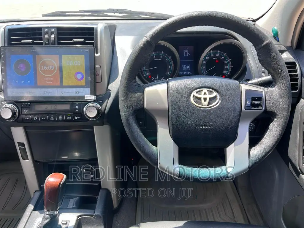 Toyota Land Cruiser Prado 2.8 2017 Brown
