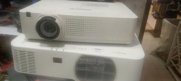 Ex Uk Projectors Available Today - main view