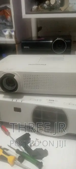Ex Uk Projectors Available Today