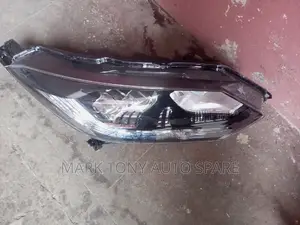 Honda Vezel 2015 Zenon