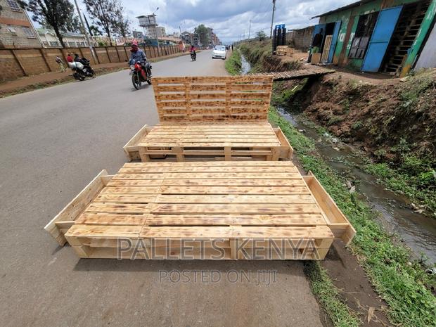 Pallet Bed- 6*6 Pallet Bed With Four Drawers. (#Es) - thumbnail 2