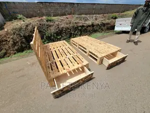 Pallet Bed- 6*6 Detachable and With Drawers. (#013 )