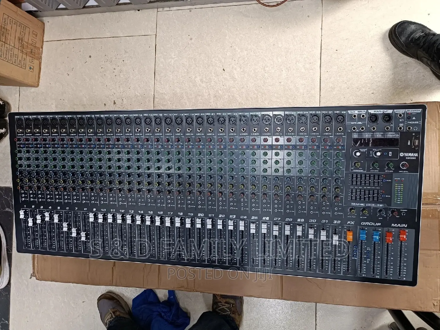 32 Channels Plain Mixer Yamaha 3200