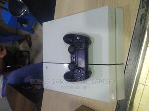 Ps4 Standard White - main view