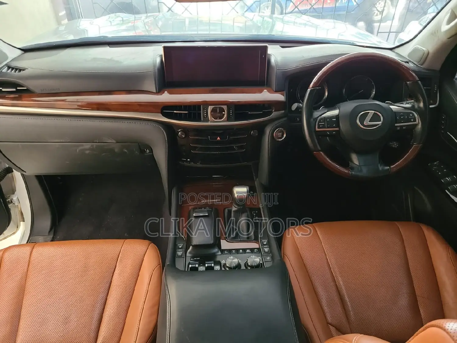 Lexus LX 2016 White