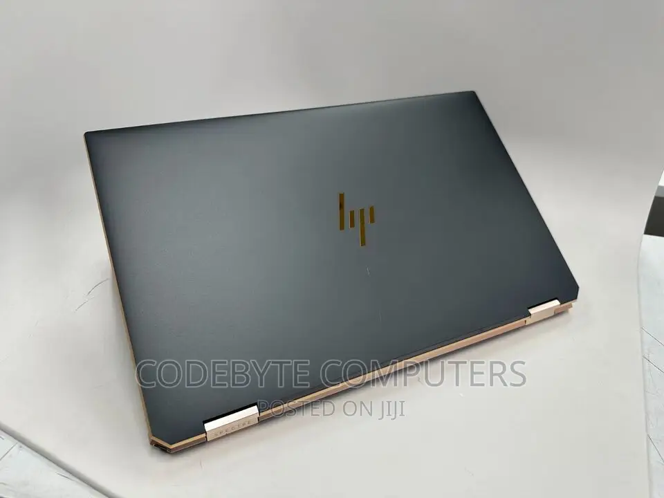 New Laptop HP Spectre X360 8GB Intel Core I7 SSD 512GB