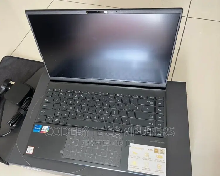 New Laptop Asus 8GB Intel Core I5 SSD 512GB