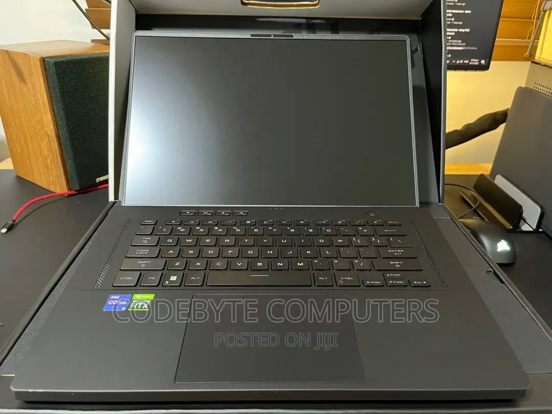 New Laptop Asus 16GB Intel Core I7 SSD 512GB