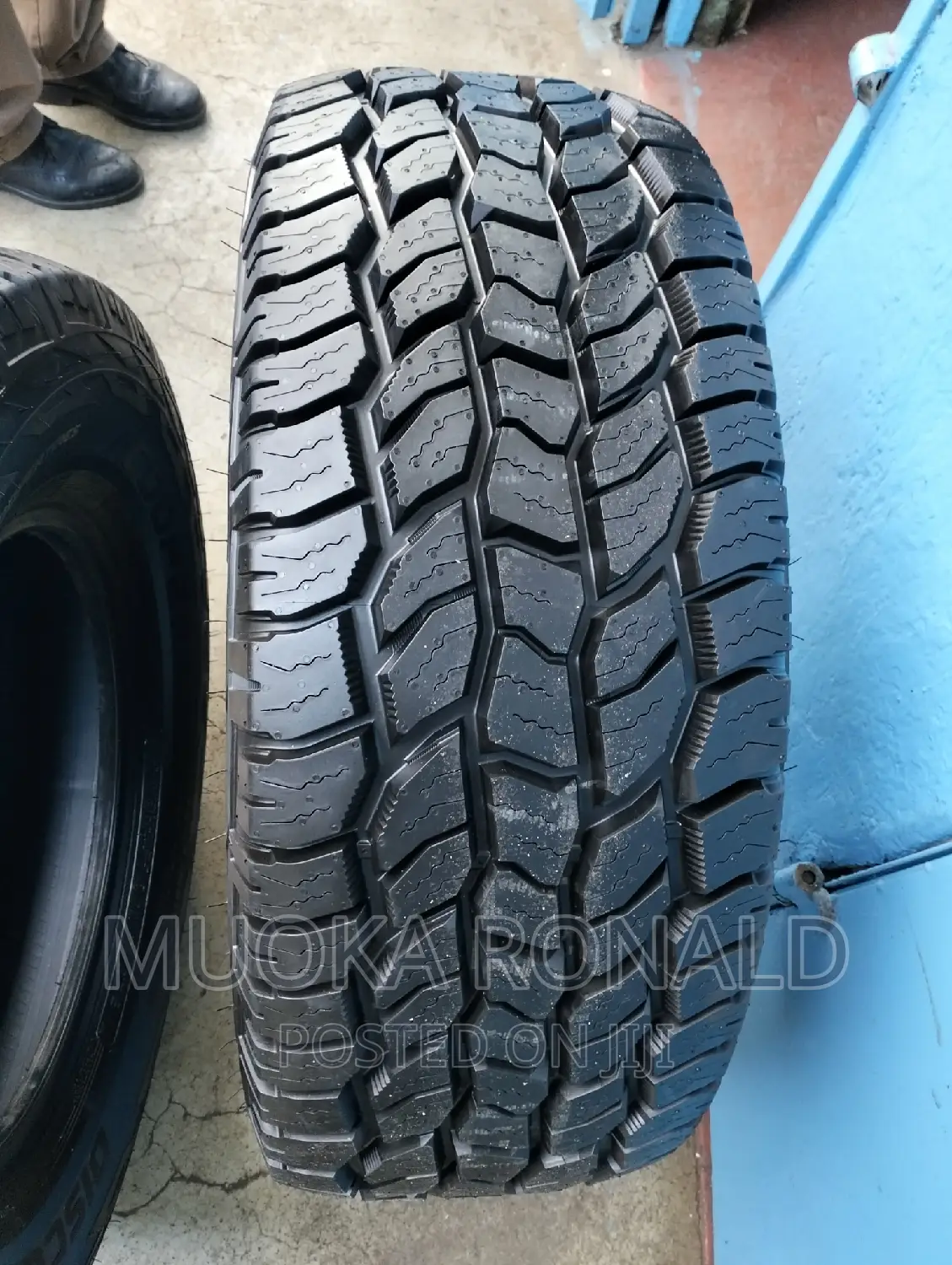 285/65r17 Cooper Tyre Made in U.S.A (A/T