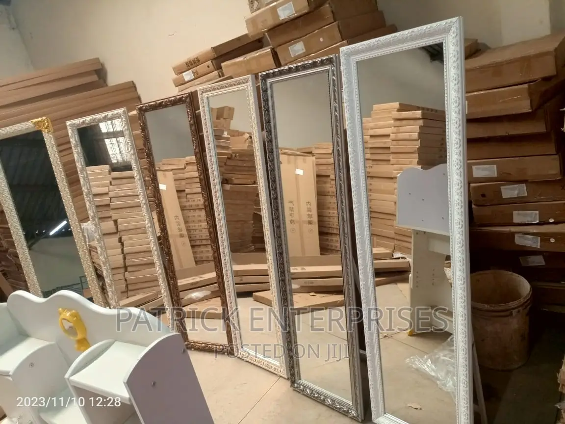 Important Morden Dressing Mirrors