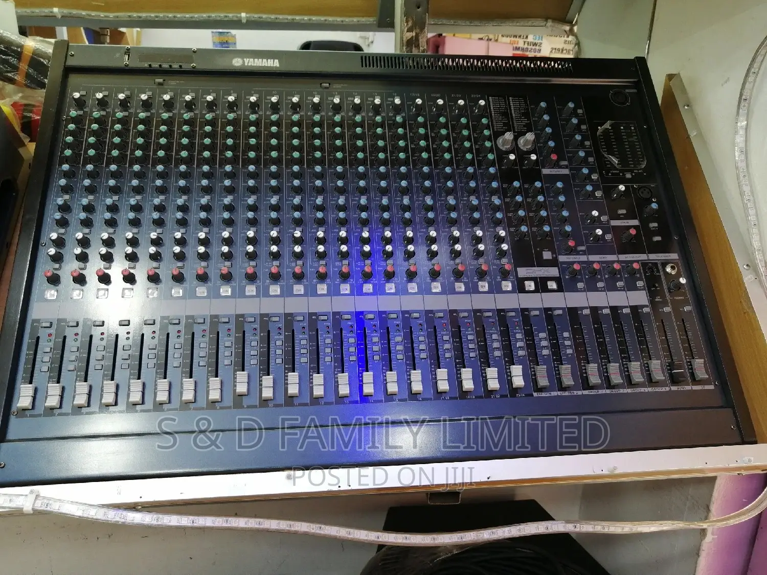 Yamaha 24 Channels Mixer EX-UK