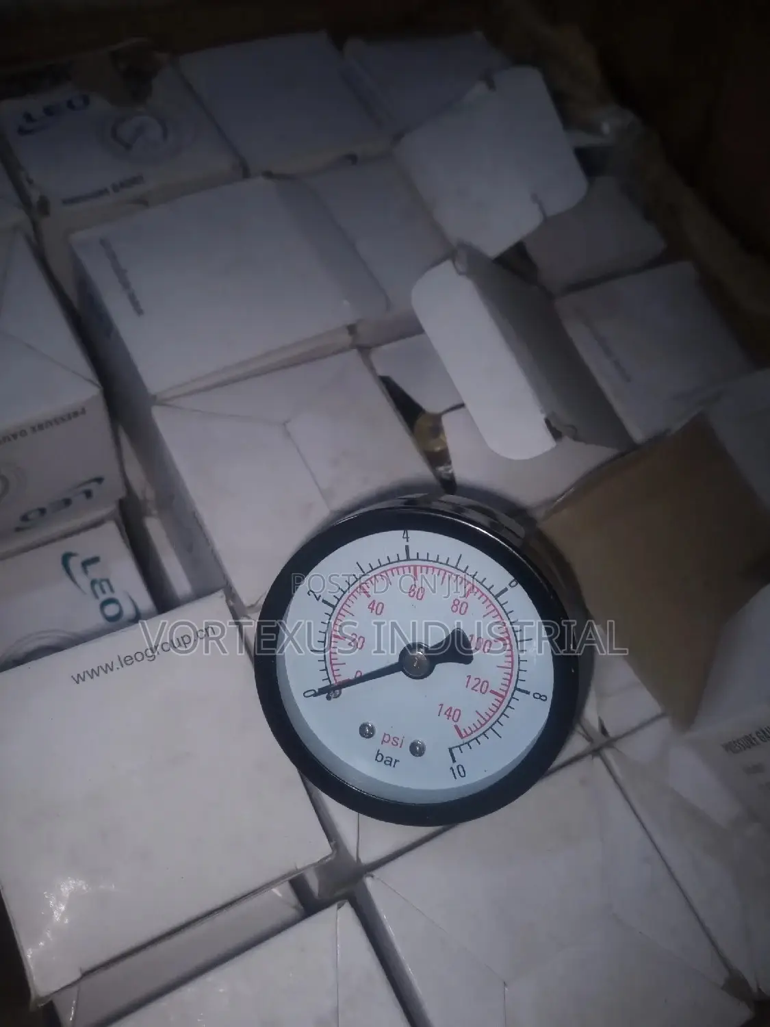 Back Mount Oil Filled Pressure Gauge