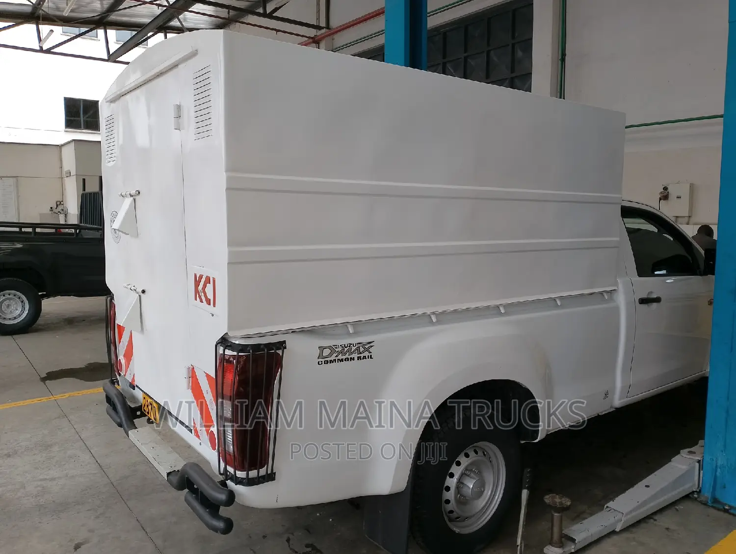 New Isuzu D-MAX 2023 White