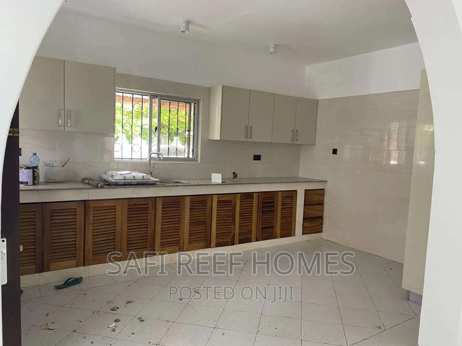 4bdrm Maisonette in Nyali for sale