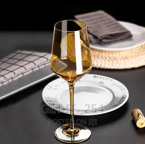 Wine Glass Gold Shapely Big Capacity 550ml