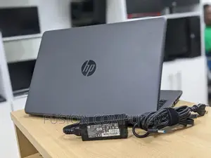 Laptop HP 250 G6 4GB Intel Core I3 SSD 1T