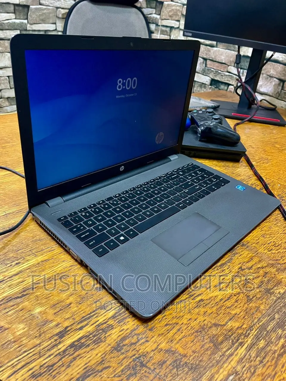 Laptop HP 250 G6 4GB Intel Core I3 SSD 1T