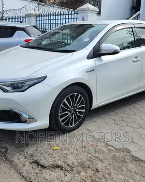 Toyota Auris 2016 White