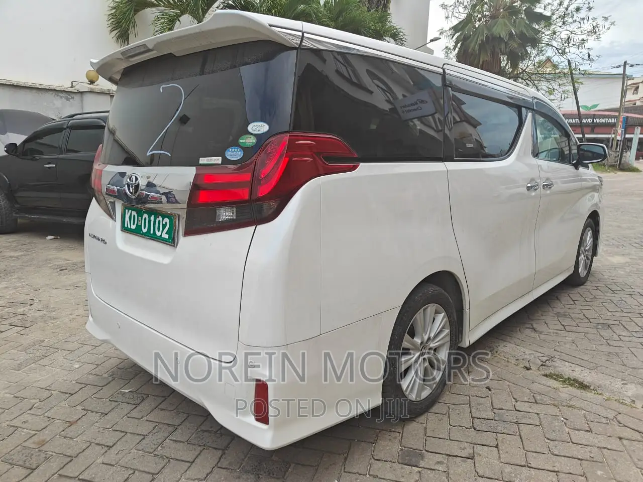Toyota Alphard 2019 Off white