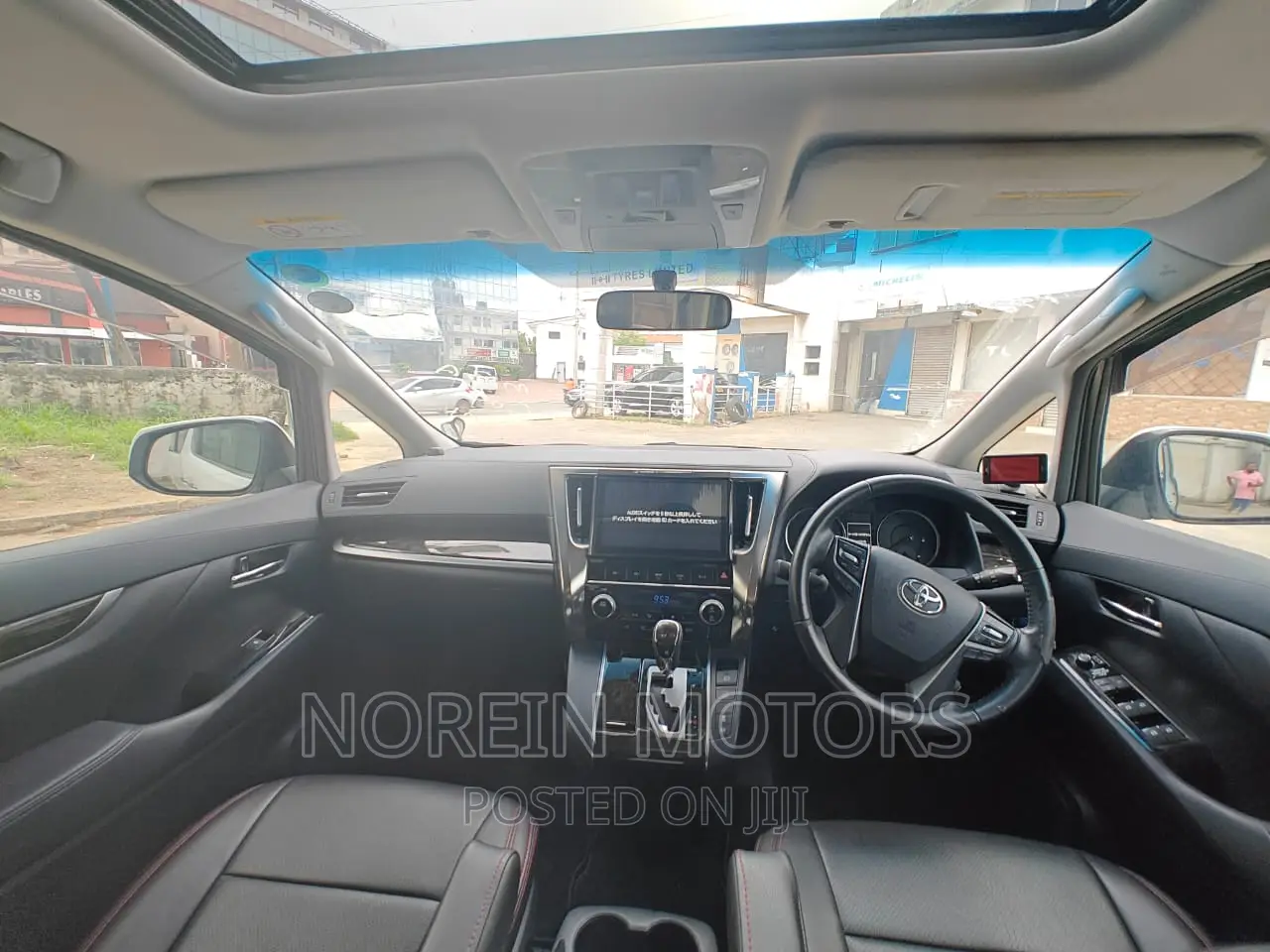 Toyota Alphard 2019 Off white
