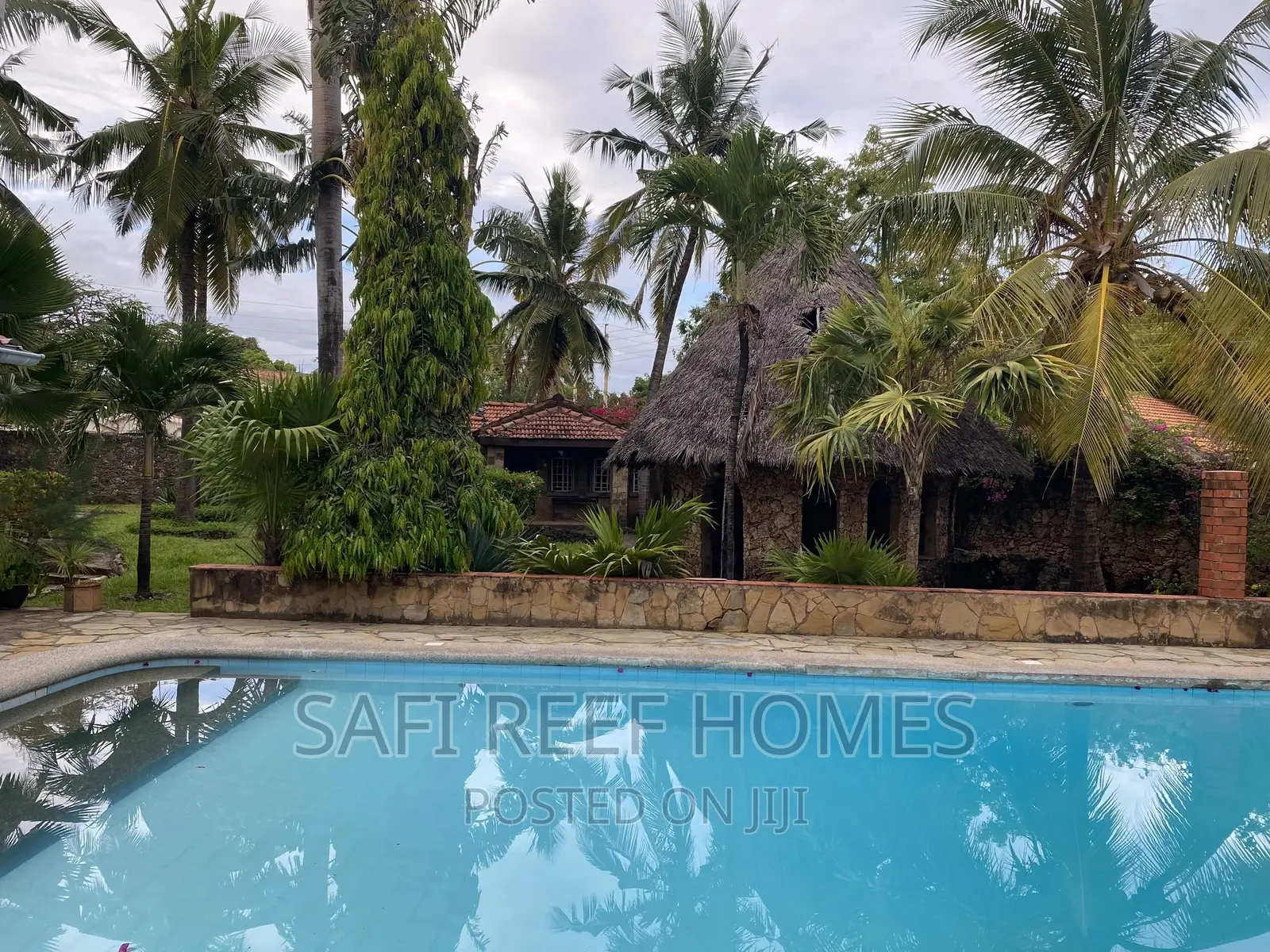 5bdrm Maisonette in Nyali for rent