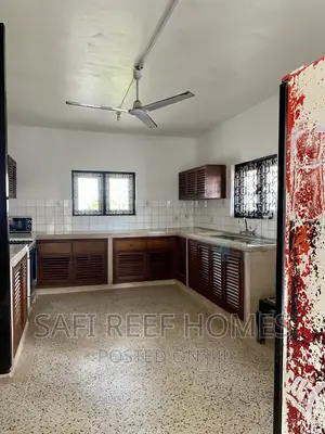 5bdrm Maisonette in Nyali for rent