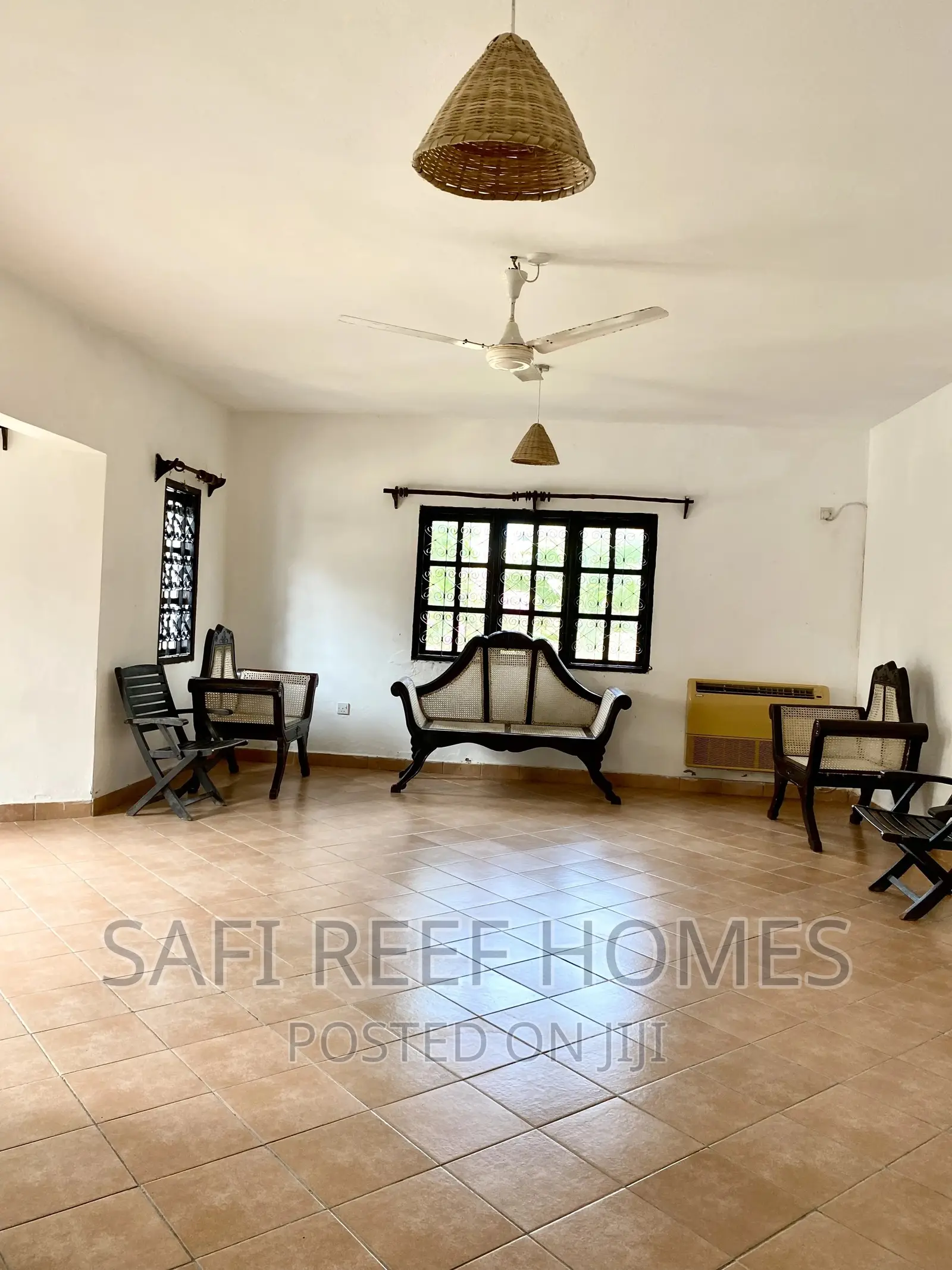 5bdrm Maisonette in Nyali for rent