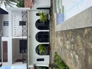 6bdrm Maisonette in Nyali for sale