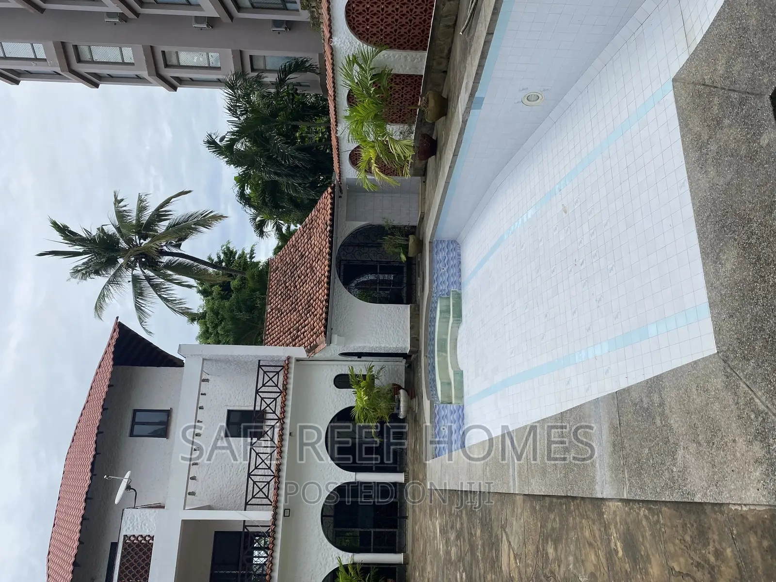 6bdrm Maisonette in Nyali for sale