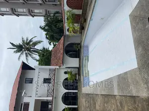 6bdrm Maisonette in Nyali for sale