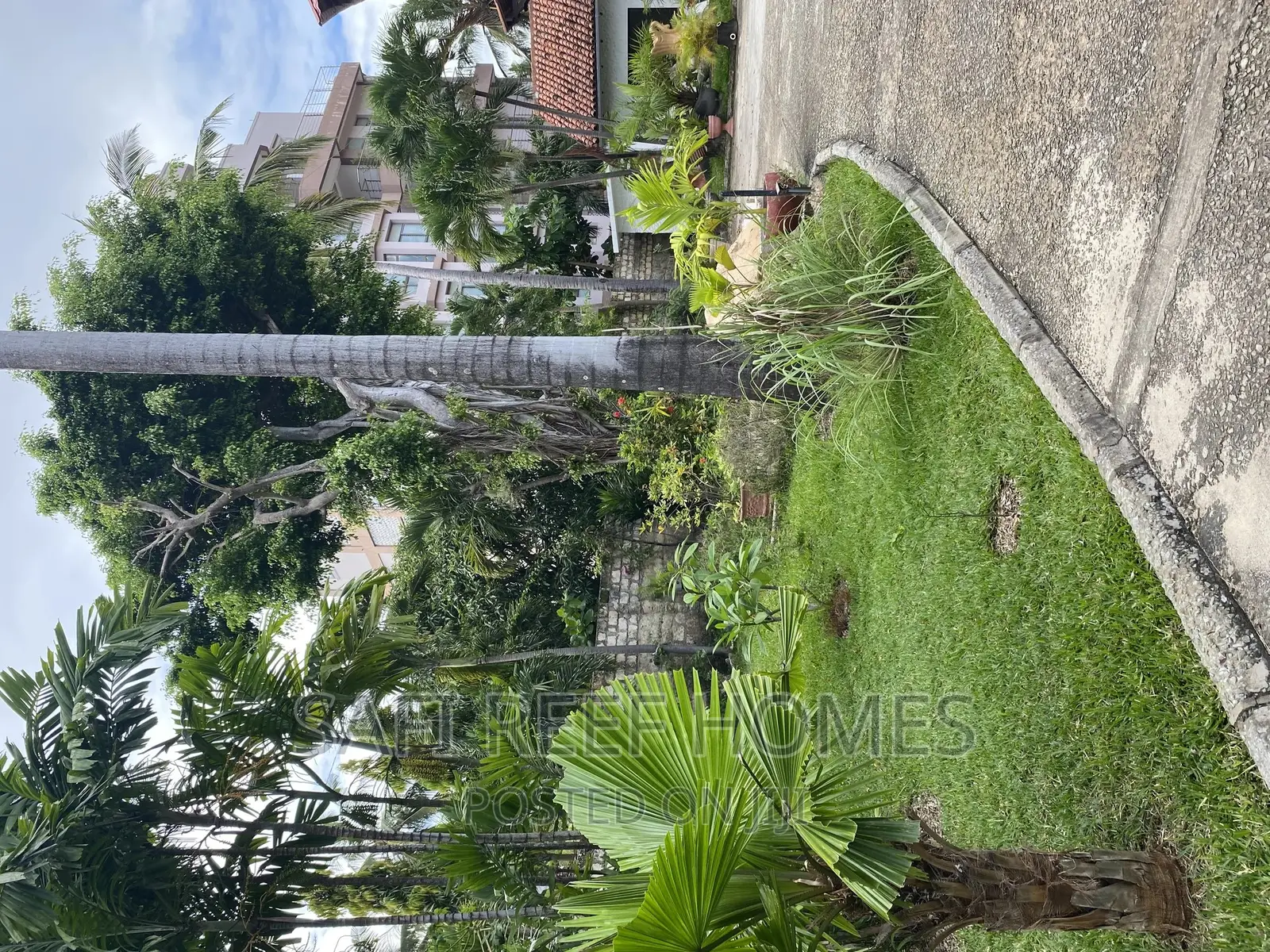 6bdrm Maisonette in Nyali for sale