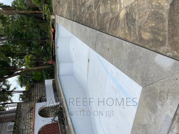 6bdrm Maisonette in Nyali for sale - thumbnail 9