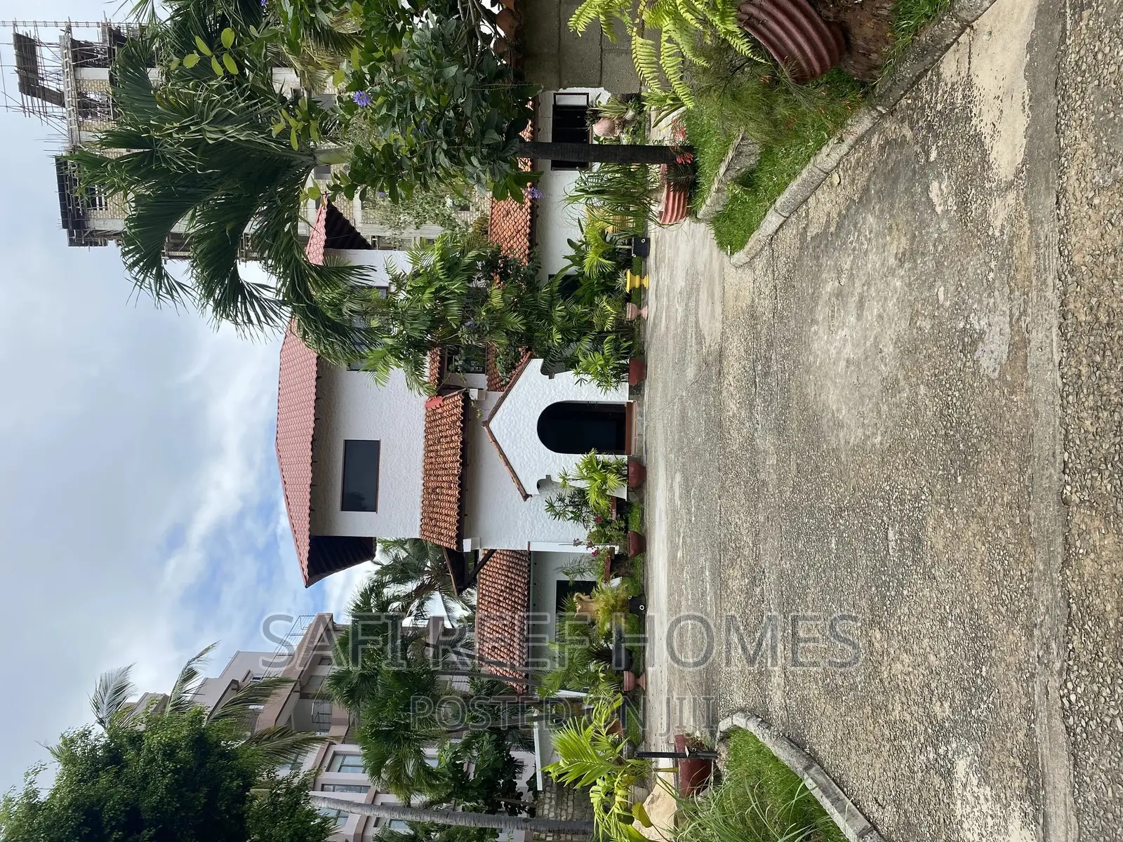 6bdrm Maisonette in Nyali for sale