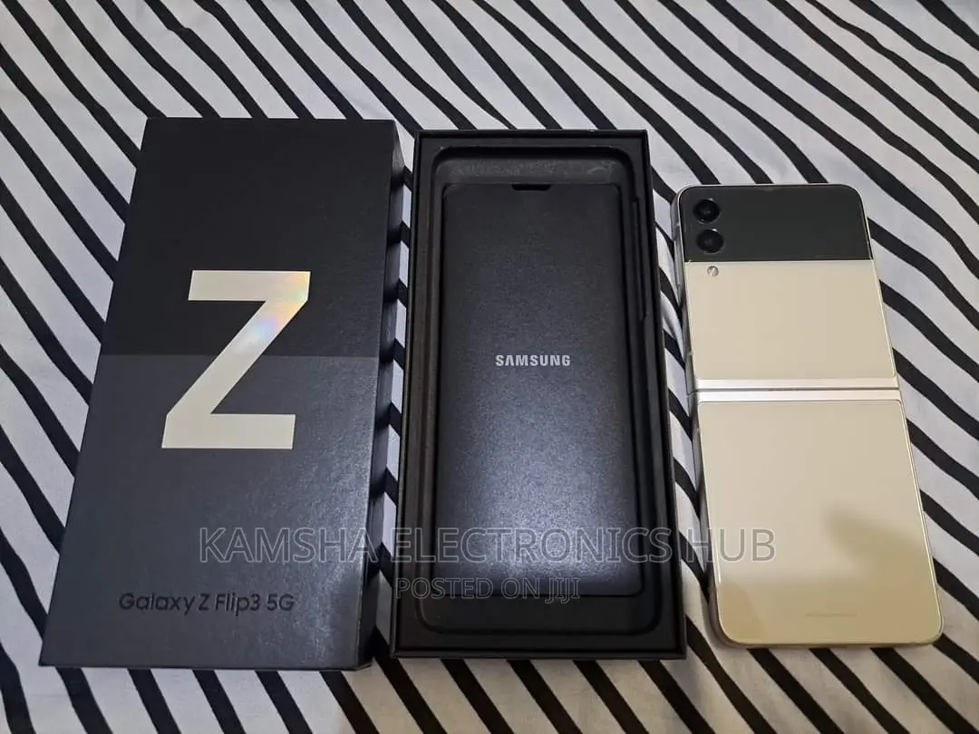 New Samsung Galaxy Z Flip 3 256 GB Silver