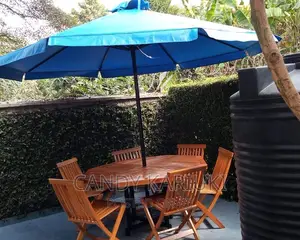 Foldable 6 Seater Garden Set With a Blue Umbrella 7