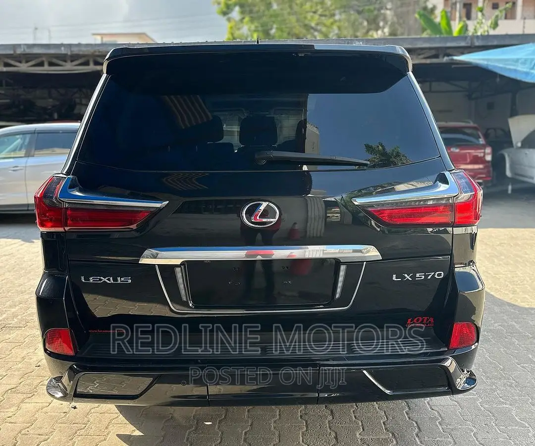 Lexus LX 570 AWD 2016 Black