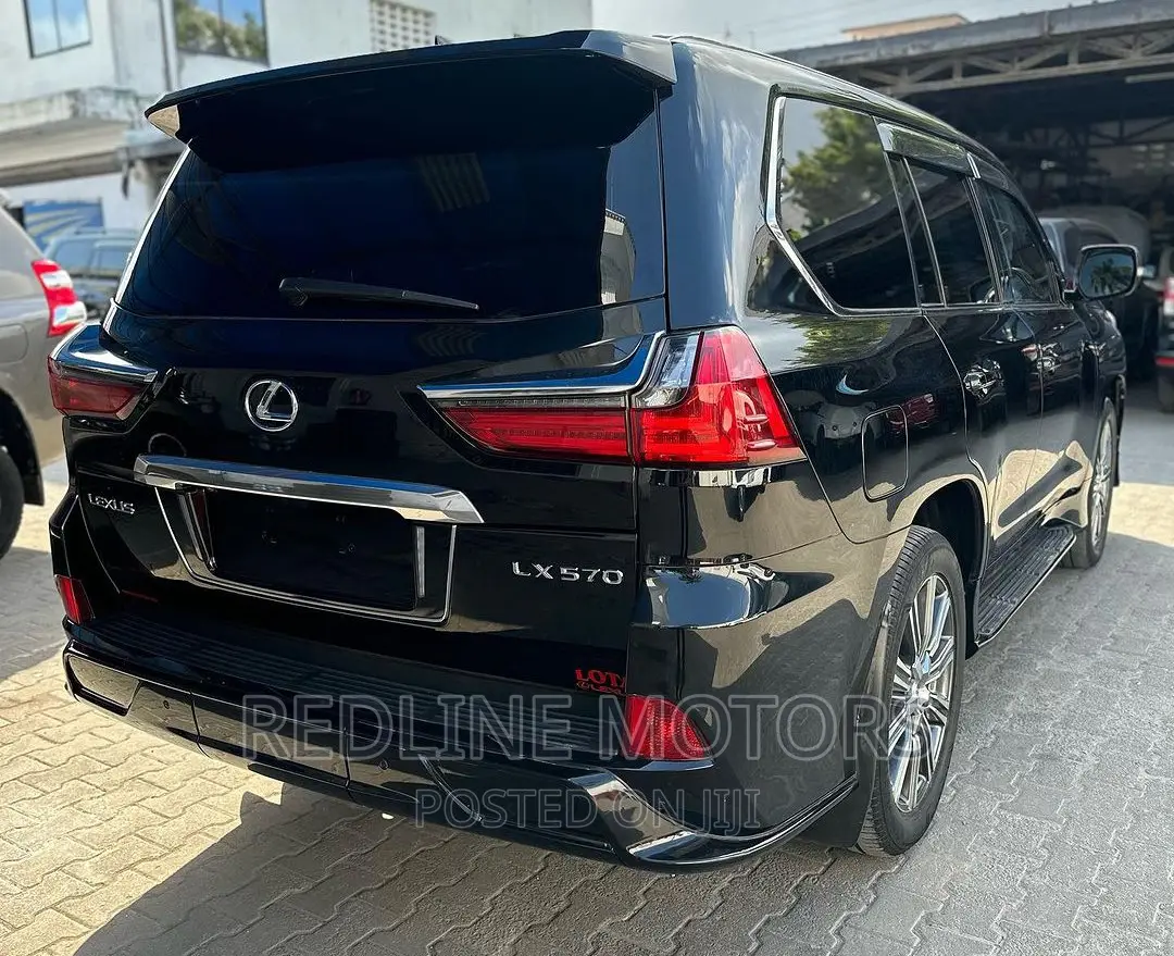 Lexus LX 570 AWD 2016 Black