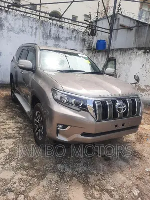 Toyota Land Cruiser Prado 3.0 D-4D (190 Hp) 7 seats 2016 Gold