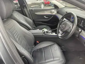 Mercedes-Benz E200 2017 Gray