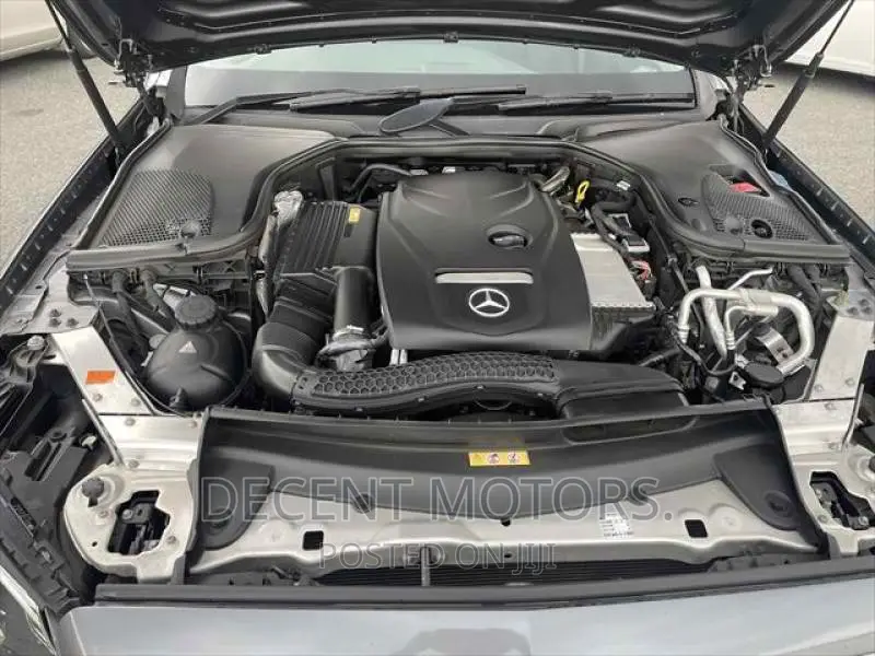 Mercedes-Benz E200 2017 Gray