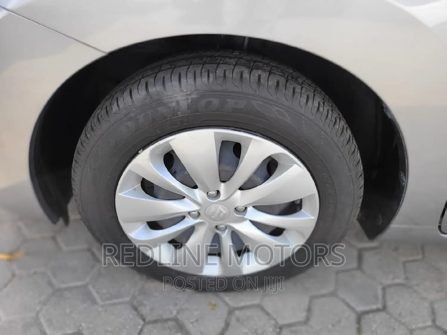 Suzuki Baleno 2016 Silver